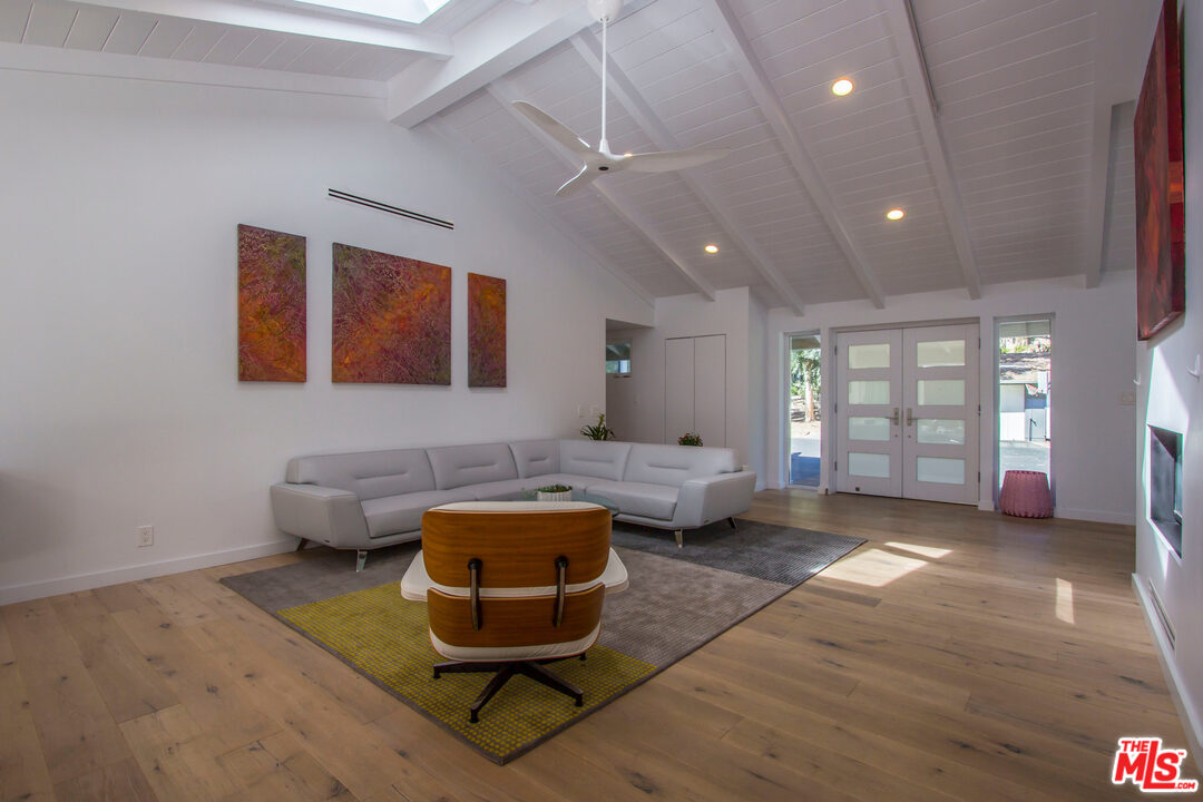24355 Little Valley Road Hidden Hills, CA 91302 - Photo 8 of 45 Gallery Image 8