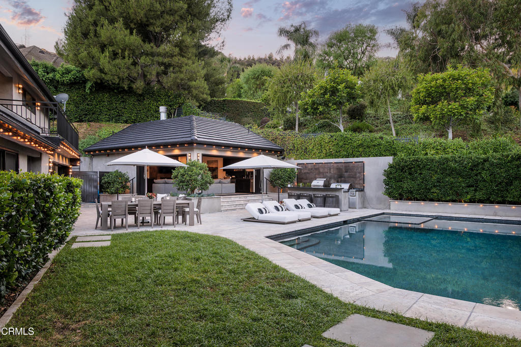 1475 Rutherford Drive Pasadena, CA 91103 - Photo 38 of 53 200-Twilight 2