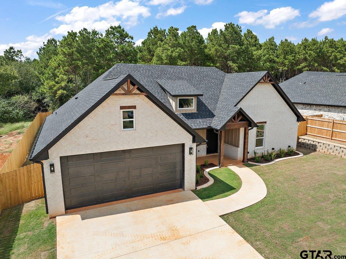 205 Ellis Street Rusk, TX 75785 - Photo 2 of 19