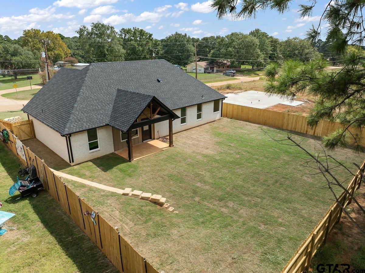 205 Ellis Street Rusk, TX 75785 - Photo 3 of 19