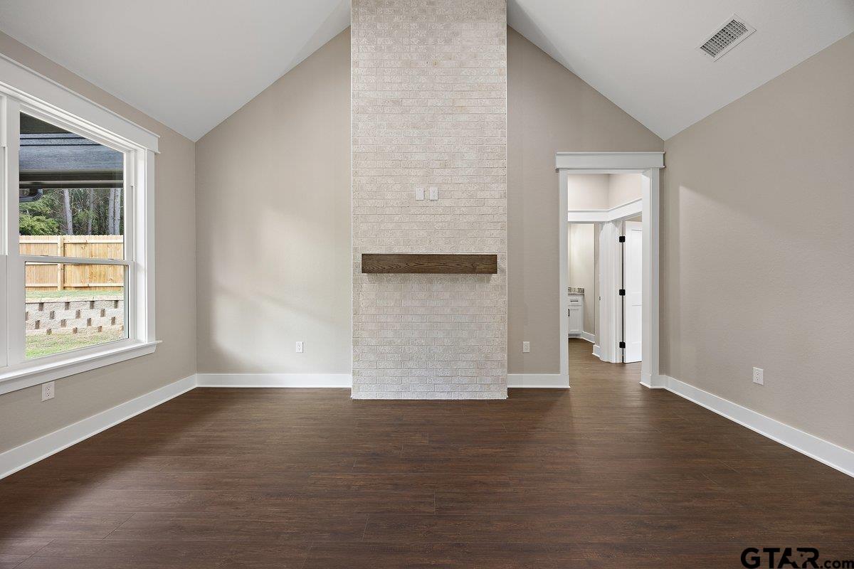 205 Ellis Street Rusk, TX 75785 - Photo 8 of 19