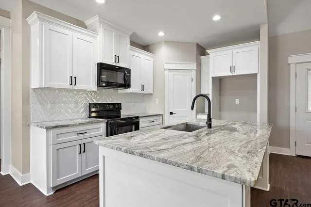 $285,000 | 205 Ellis Street, Rusk, TX 75785