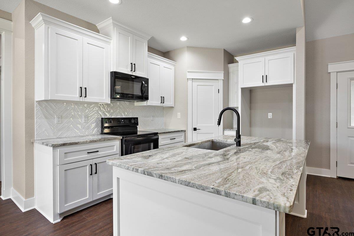 205 Ellis Street Rusk, TX 75785 - Photo 9 of 19