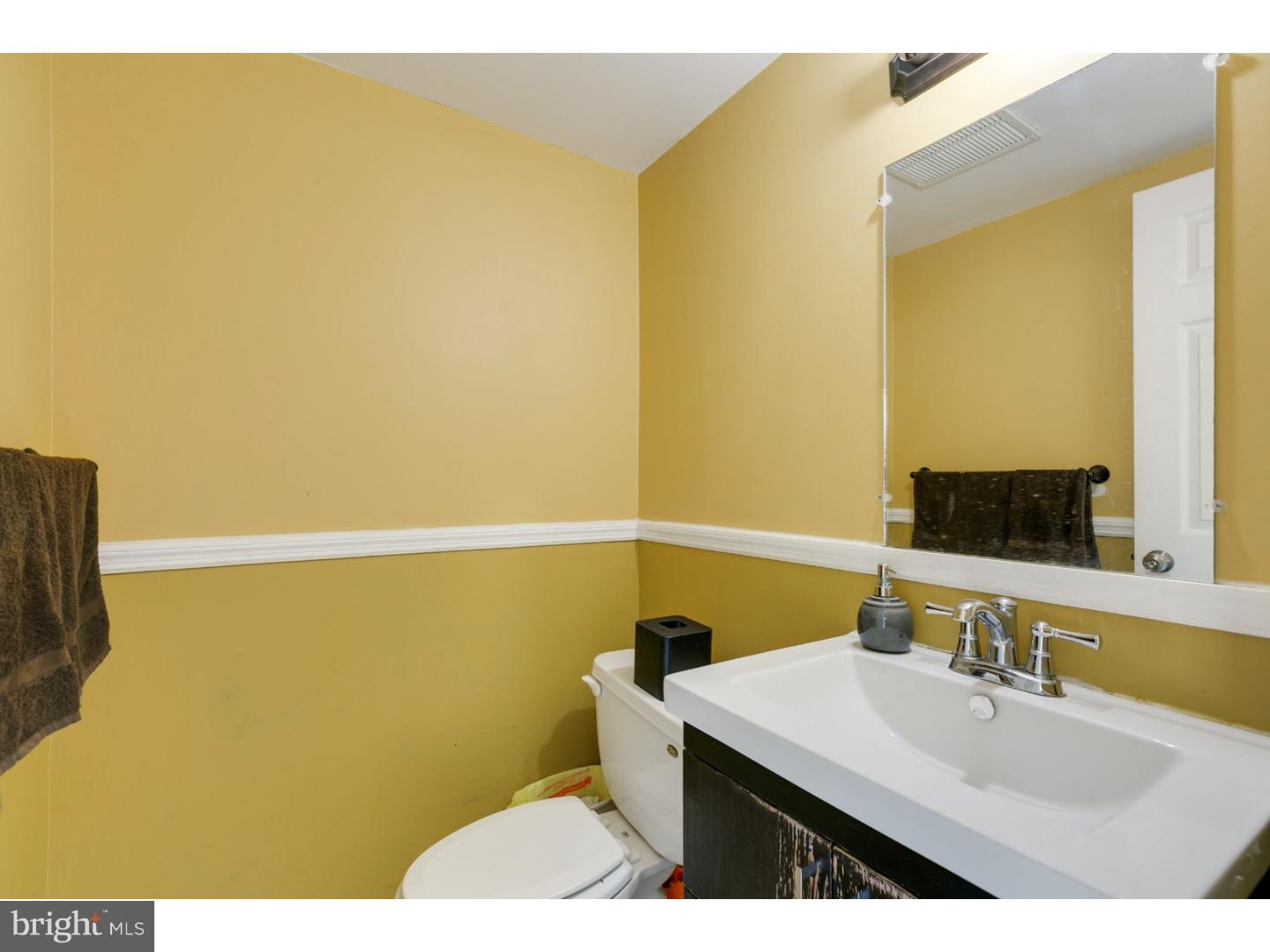 164 Kirkbride Road Voorhees, NJ 08043 - Photo 12 of 24