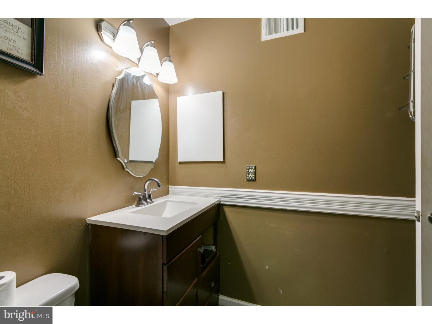164 Kirkbride Road Voorhees, NJ 08043 - Photo 15 of 24