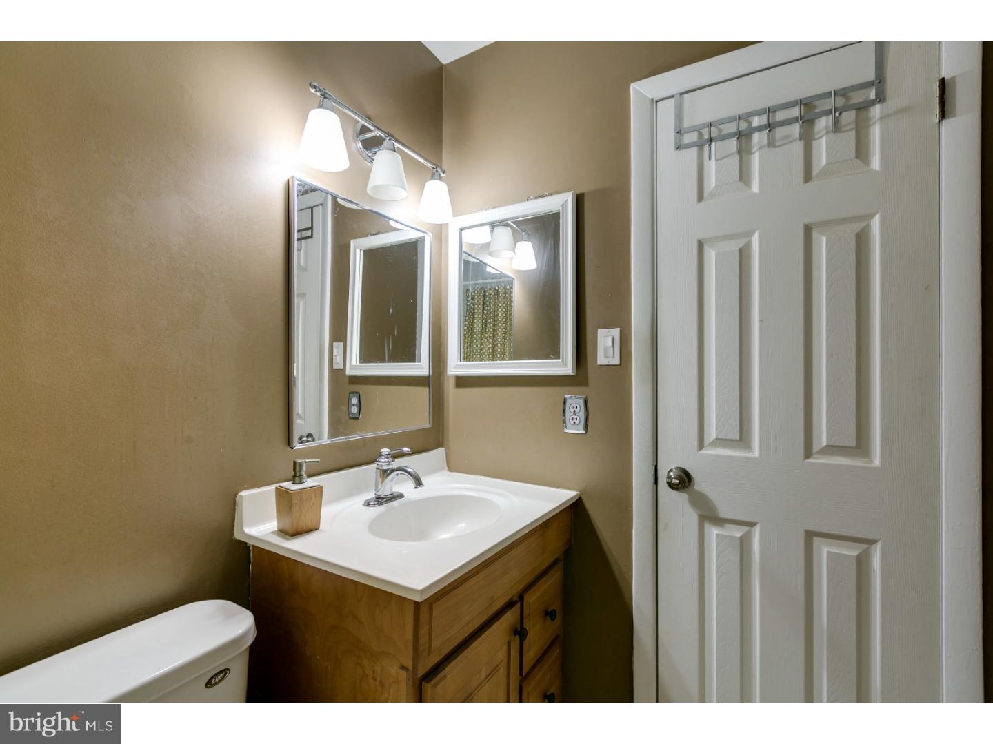 164 Kirkbride Road Voorhees, NJ 08043 - Photo 19 of 24