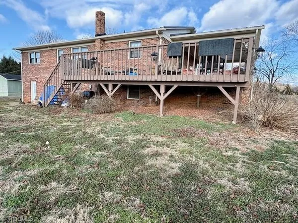 $300,000 | 927 Shingle Gap Road, Purlear, NC 28665