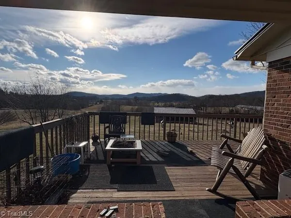 $300,000 | 927 Shingle Gap Road, Purlear, NC 28665