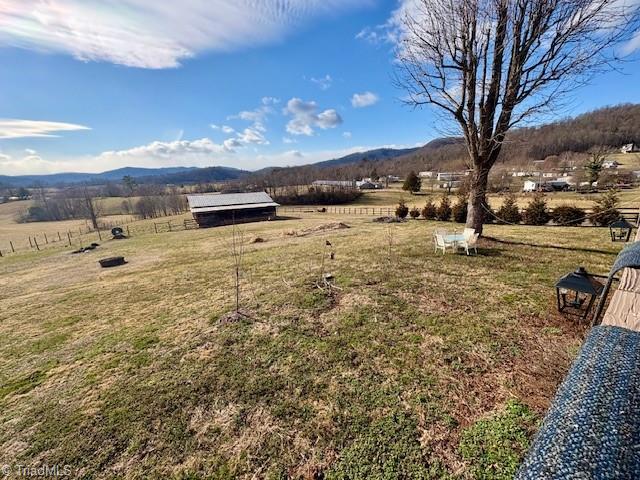 927 Shingle Gap Road Purlear, NC 28665 - Photo 8 of 33