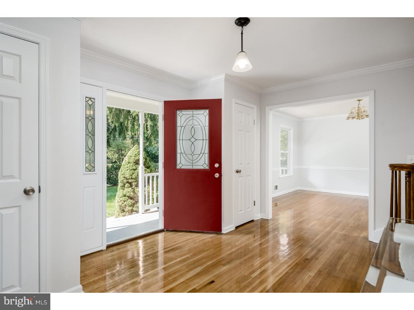 374 Village Road East West Windsor, NJ 08550 - Photo 2 of 25