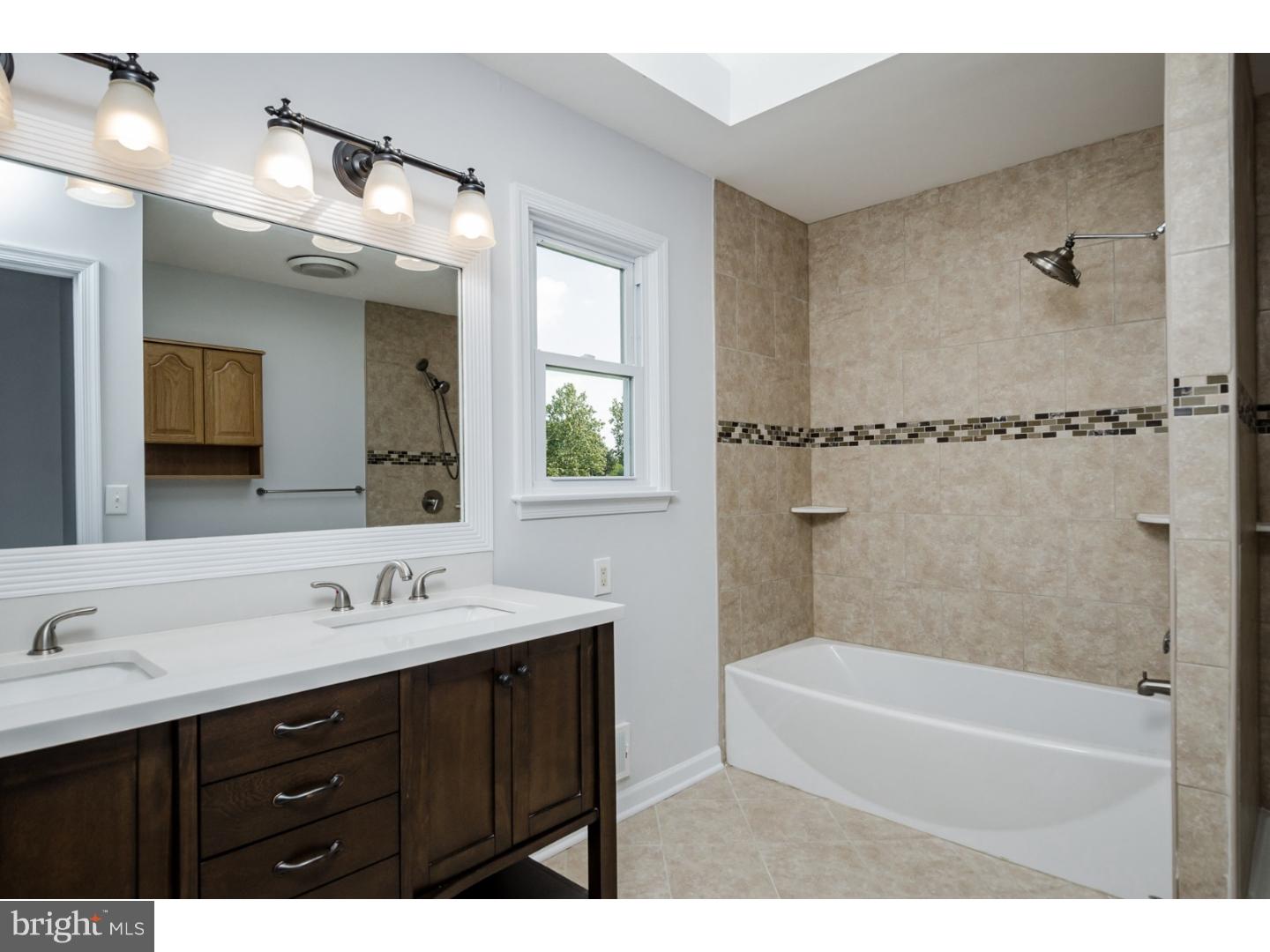 374 Village Road East West Windsor, NJ 08550 - Photo 15 of 25