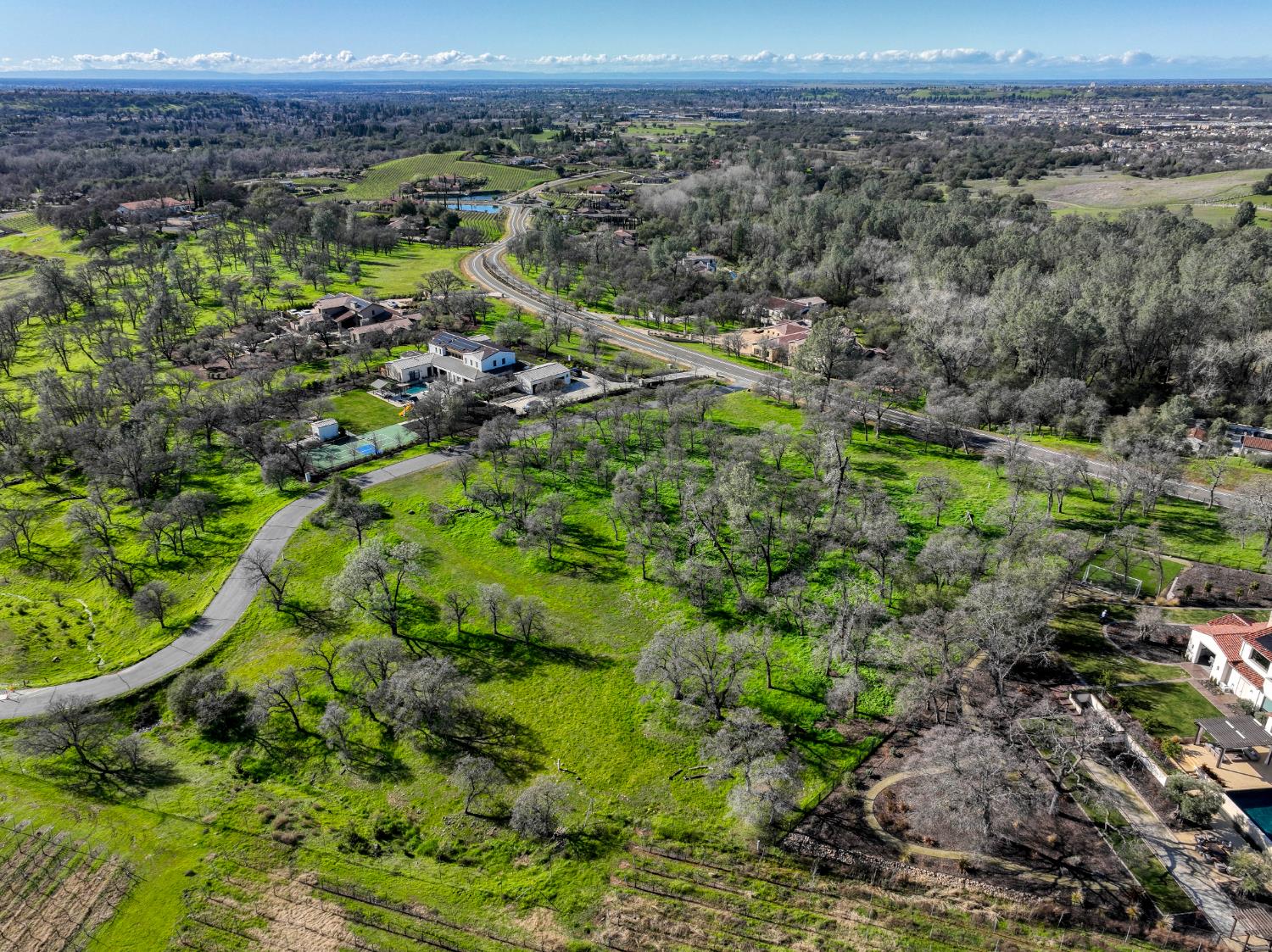 6806 Rutherford Canyon Road Loomis, CA 95650 - Photo 18 of 36 a view of a city