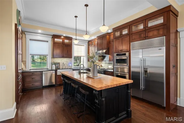 $1,395,000 | 1 Southpoint Place, Washington, MO 63090