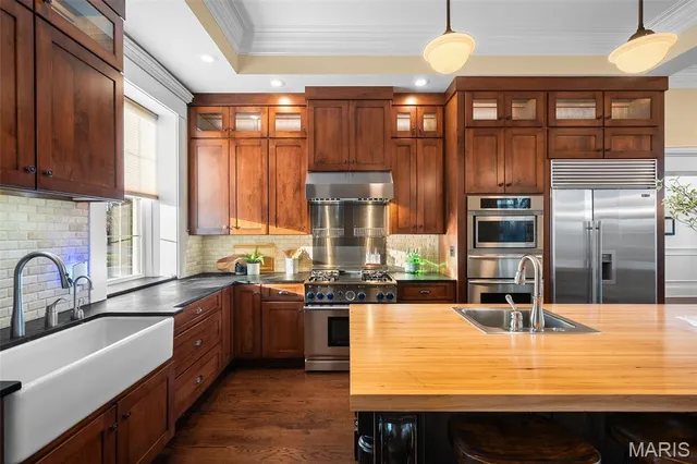 $1,395,000 | 1 Southpoint Place, Washington, MO 63090