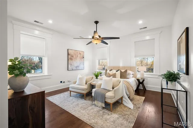 $1,395,000 | 1 Southpoint Place, Washington, MO 63090