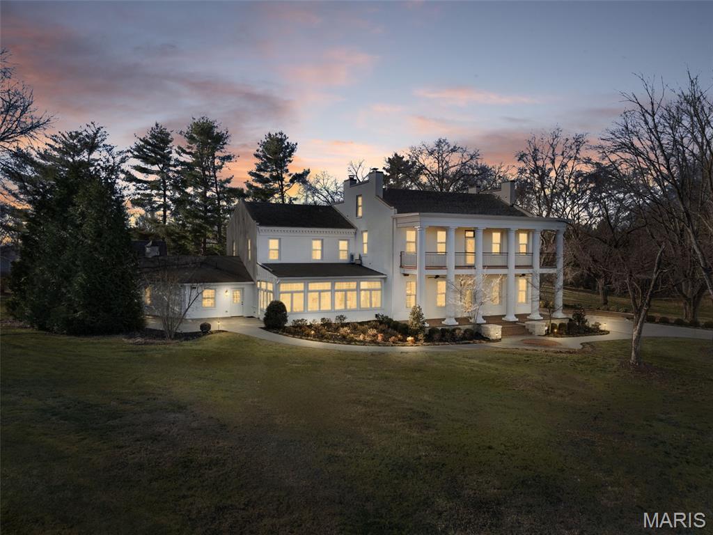 1 Southpoint Place Washington, MO 63090 - Photo 3 of 42