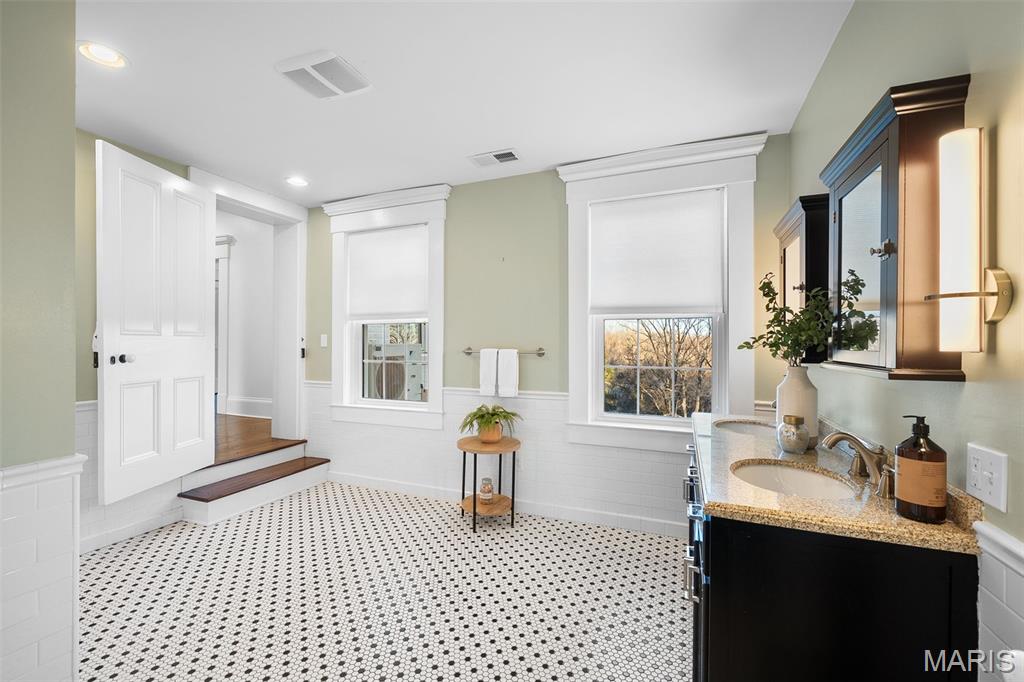 1 Southpoint Place Washington, MO 63090 - Photo 31 of 42