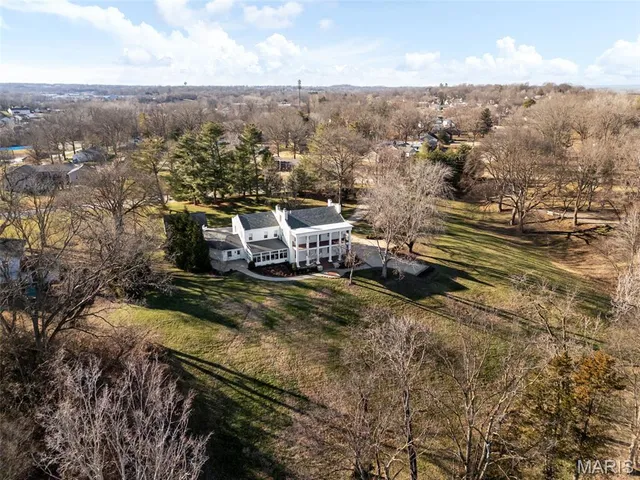 $1,395,000 | 1 Southpoint Place, Washington, MO 63090