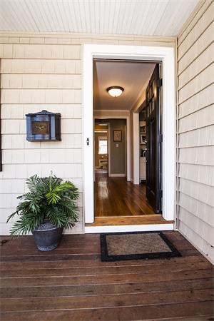15 Robinhood Road Winchester, MA 01890 - Photo 2 of 30 Gallery Image 2