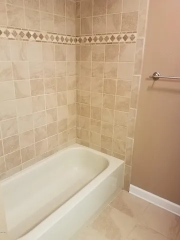 $2,350 | 717 Bienville Boulevard, Unit B4, Ocean Springs, MS 39564