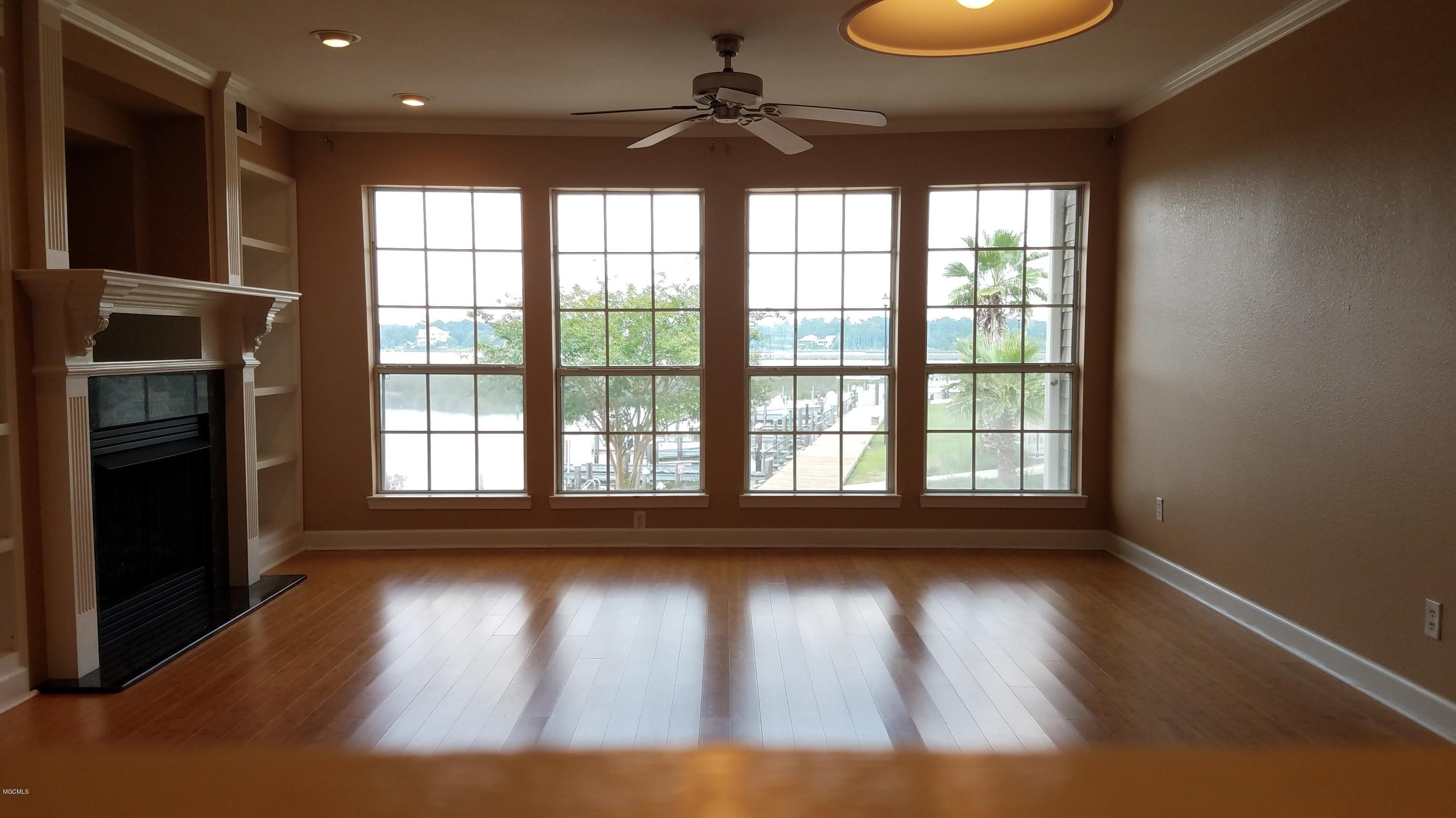 717 Bienville Boulevard, Unit B4 Ocean Springs, MS 39564 - Photo 4 of 24 LR 2