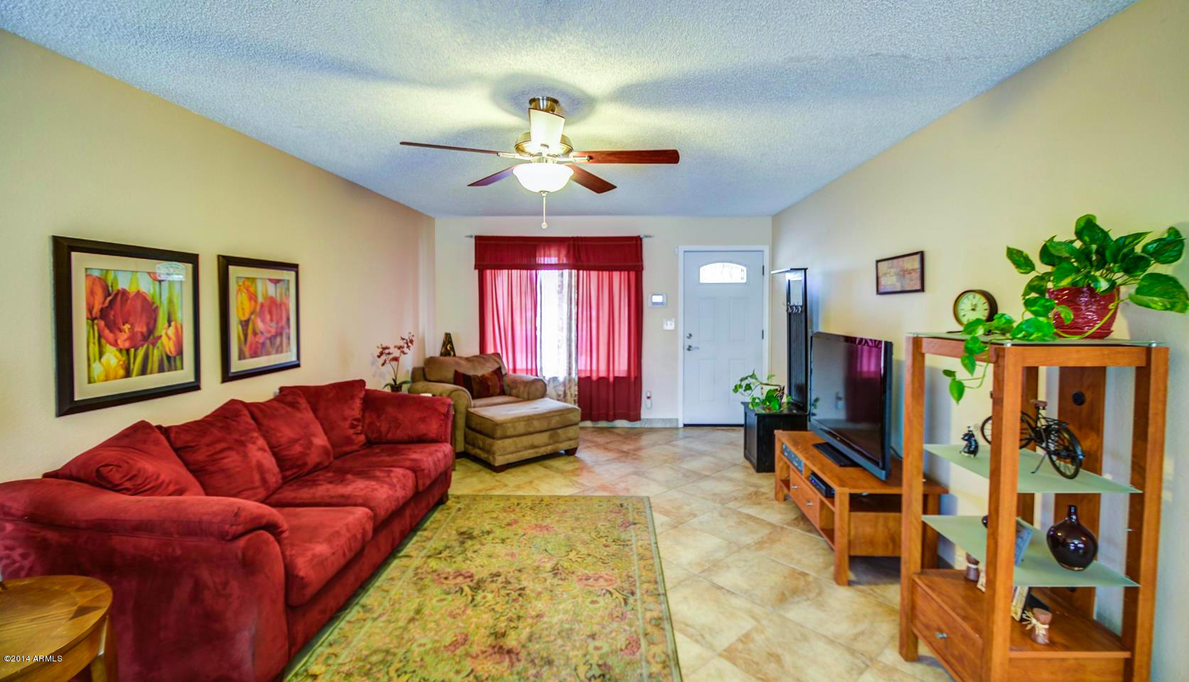 2519 West Vineyard Road Tempe, AZ 85282 - Photo 4 of 50 family room-1