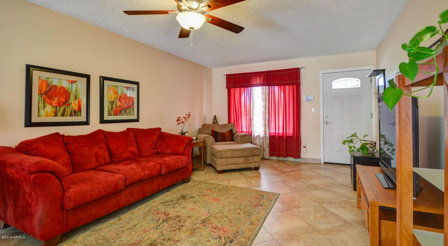 2519 West Vineyard Road Tempe, AZ 85282 - Photo 6 of 50 family room-3