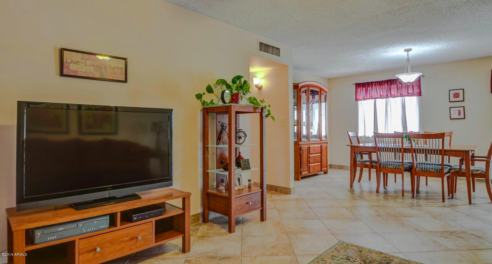 2519 West Vineyard Road Tempe, AZ 85282 - Photo 8 of 50 family room-5