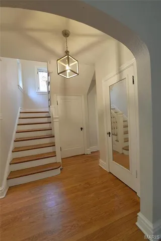 $2,595 | 7342 Carleton Avenue, University City, MO 63130