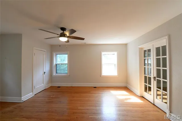 $2,595 | 7342 Carleton Avenue, University City, MO 63130