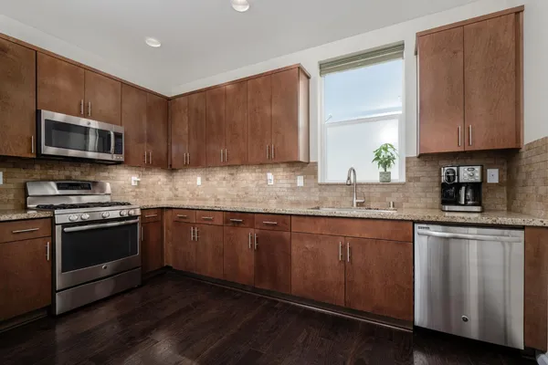 $490,000 | 796 Carbon Court, West Sacramento, CA 95691