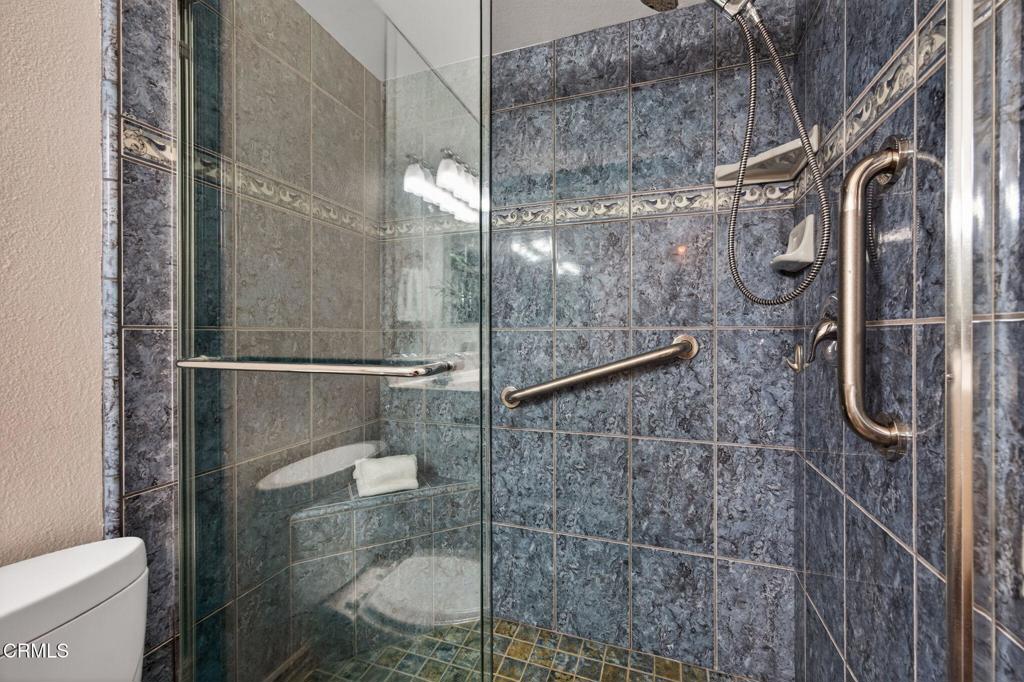 3101 Peninsula Road, Unit 121 Oxnard, CA 93035 - Photo 26 of 54 Guest shower