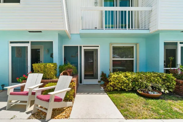 $3,690 | 842 Southeast 19th Avenue, Unit 103, Deerfield Beach, FL 33441