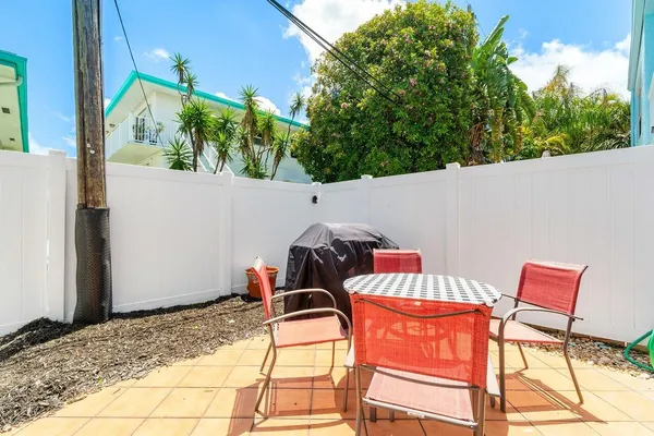 $3,690 | 842 Southeast 19th Avenue, Unit 103, Deerfield Beach, FL 33441