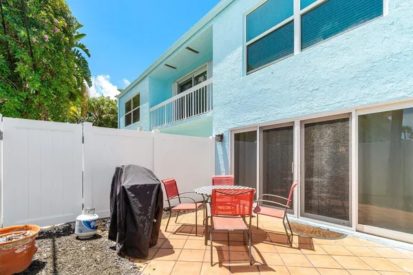 $3,690 | 842 Southeast 19th Avenue, Unit 103, Deerfield Beach, FL 33441