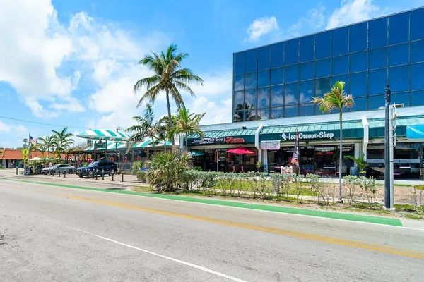 $3,690 | 842 Southeast 19th Avenue, Unit 103, Deerfield Beach, FL 33441