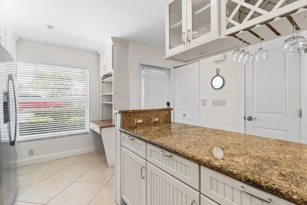 $3,690 | 842 Southeast 19th Avenue, Unit 103, Deerfield Beach, FL 33441