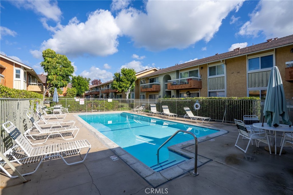16040 Leffingwell Road, Unit 30 Whittier, CA 90603 - Photo 26 of 30 Pool