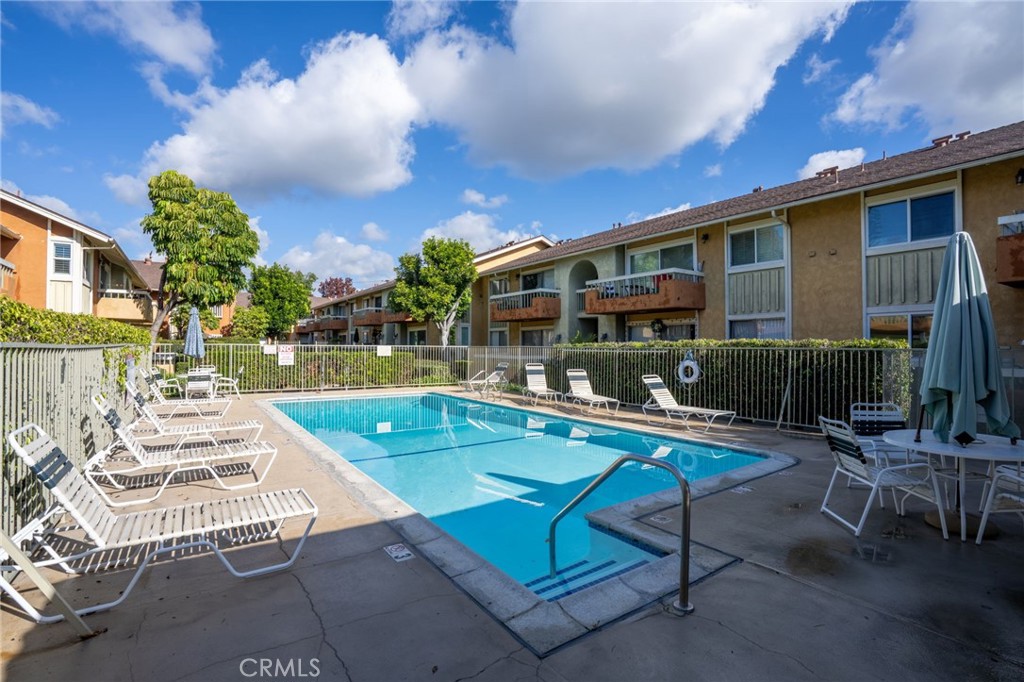 16040 Leffingwell Road, Unit 30 Whittier, CA 90603 - Photo 26 of 30 Pool