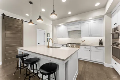 $710,000 | 4453 East Parkcenter Boulevard, Boise, ID 83716