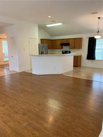 $2,495 | 5836 Lomita Verde Circle, Austin, TX 78749