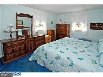 150 Wood Road Springfield, PA 19064 - Photo 7 of 12 Bedroom - Main