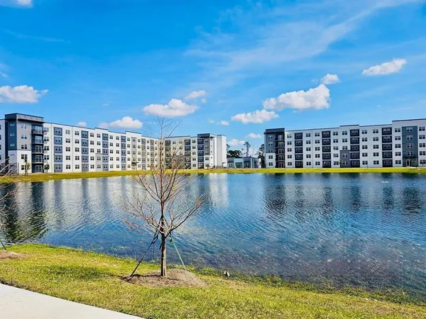 $1,800 | 5587 Millenia Boulevard, Unit 211, Orlando, FL 32839