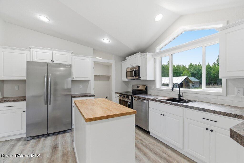 293 Sitting Bull Road Sandpoint, ID 83864 - Photo 11 of 49 032-293SittingBullRoadRoad-Sandpoint-ID-