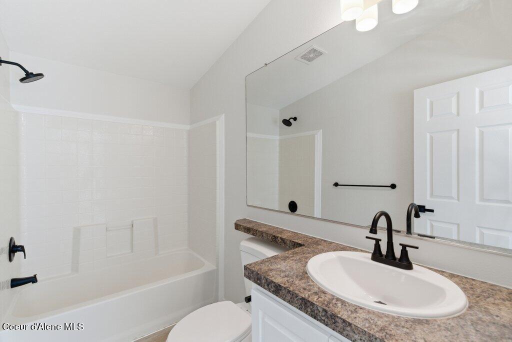 293 Sitting Bull Road Sandpoint, ID 83864 - Photo 16 of 49 042-293SittingBullRoadRoad-Sandpoint-ID-