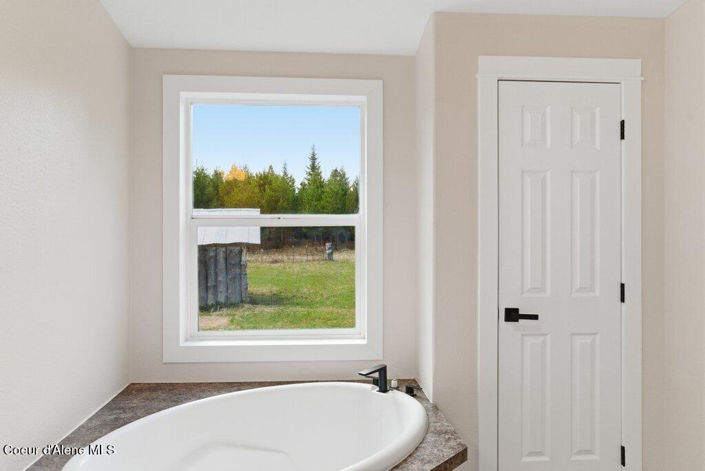 293 Sitting Bull Road Sandpoint, ID 83864 - Photo 20 of 49 028-293SittingBullRoadRoad-Sandpoint-ID-