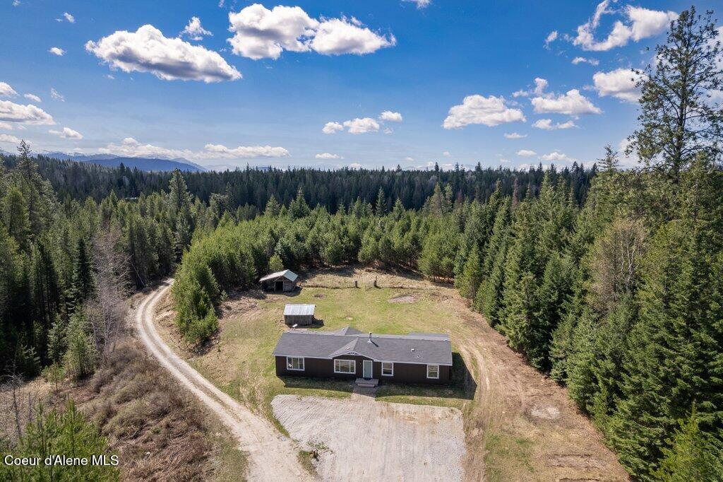 293 Sitting Bull Road Sandpoint, ID 83864 - Photo 2 of 49 002-293SittingBullRoadRoad-Sandpoint-ID-
