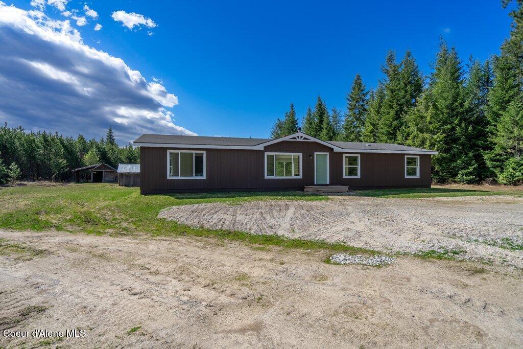 293 Sitting Bull Road Sandpoint, ID 83864 - Photo 4 of 49 020-293SittingBullRoadRoad-Sandpoint-ID-