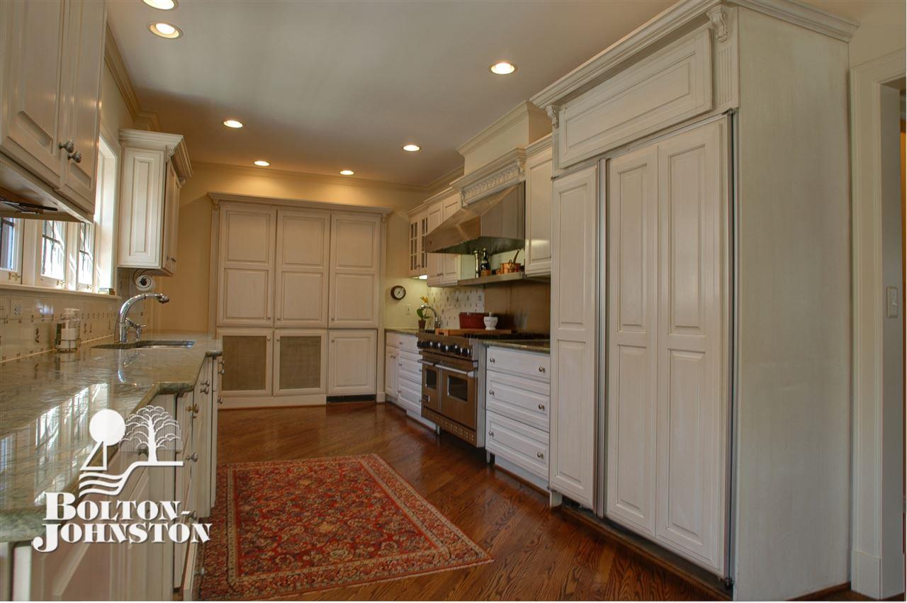 111 Cloverly Road Grosse Pointe Farms, MI 48236 - Photo 9 of 16