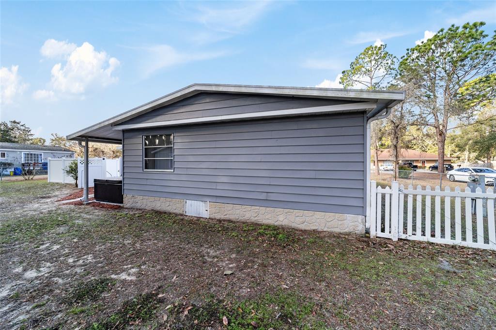 9529 Southwest 30th Terrace Ocala, FL 34476 - Photo 5 of 80